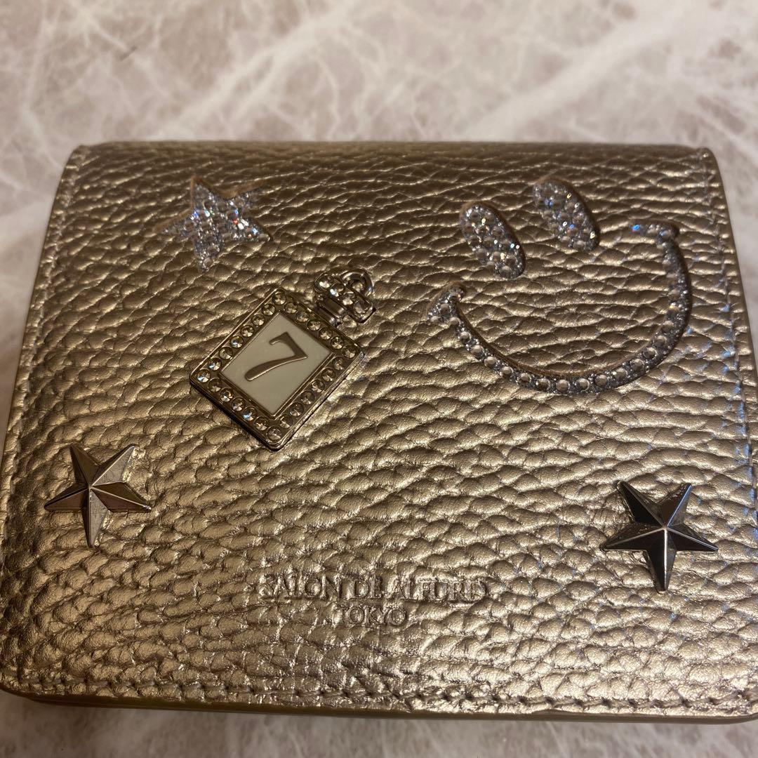 サロンドアルファード　ルクーチェ　二つ折りミニ財布　ゴールド　スマイル