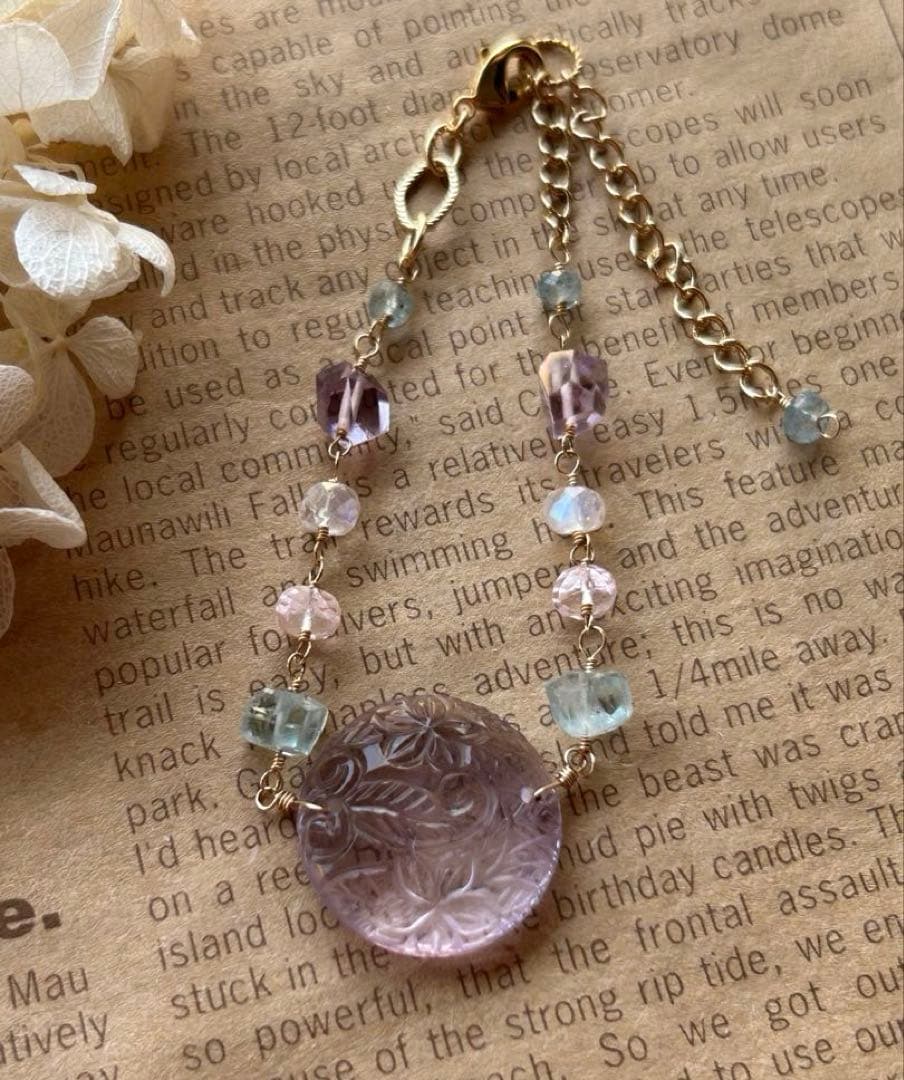 専用❣️ピンクアメジストプルメリアカービング＆アクアマリンとモルガナイトのブレス他