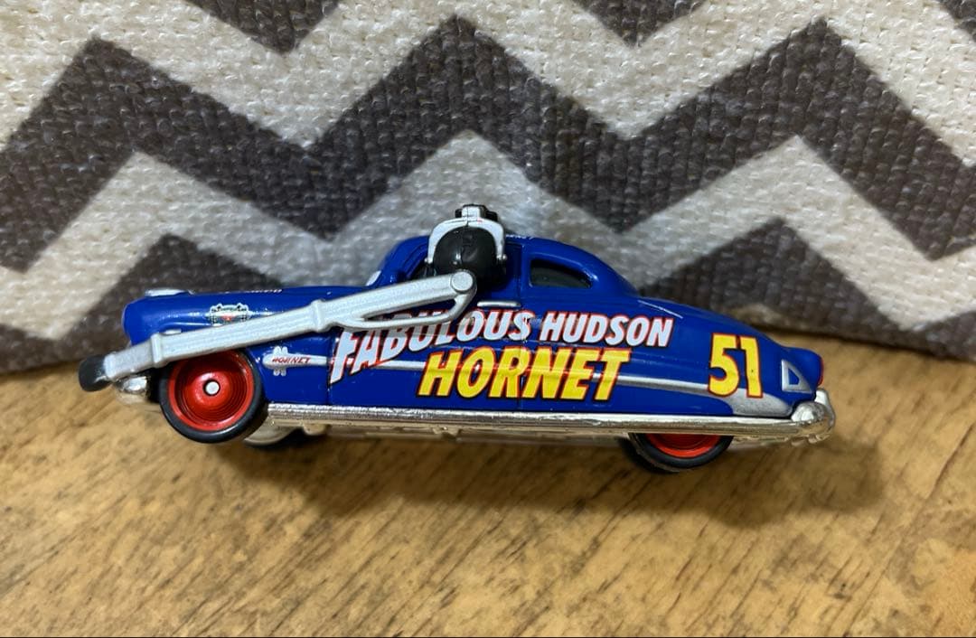 マテル　カーズ ラジエータースプリングスの仲間たち7台セット