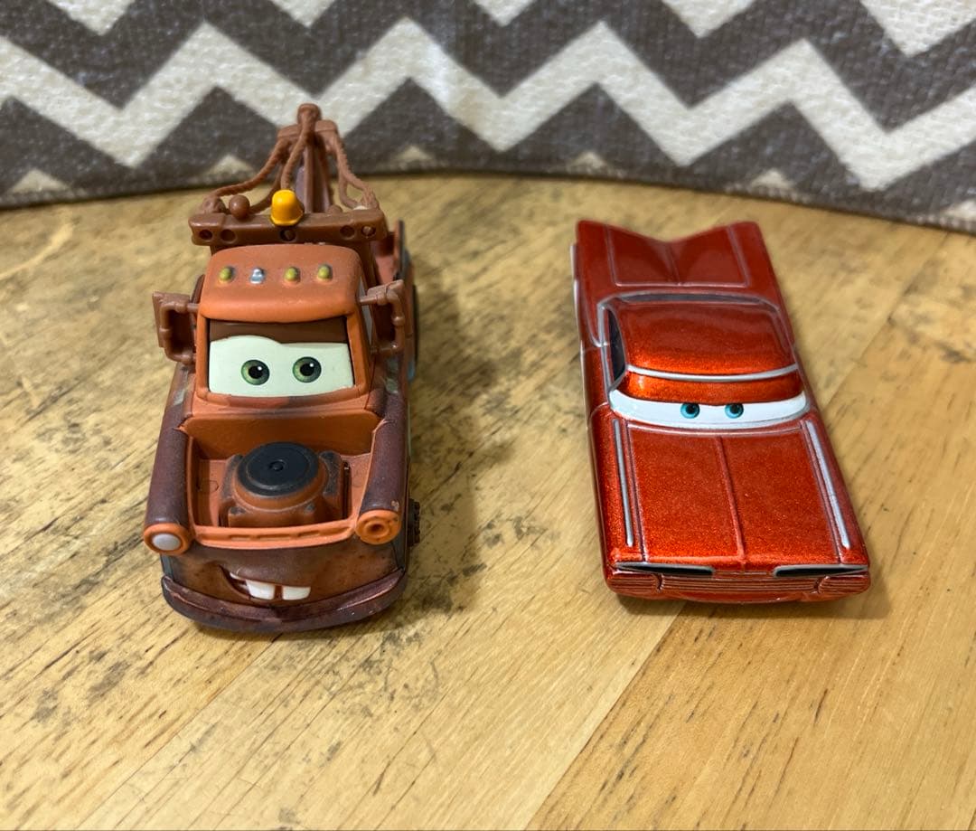 マテル　カーズ ラジエータースプリングスの仲間たち7台セット