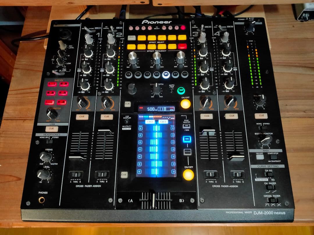 Pioneer DJM 2000 nexus DJミキサー