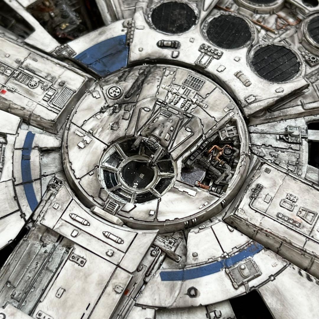 スターウォーズ　ミレニアムファルコン　サヴァリーンvr. 1/144 バンダイ