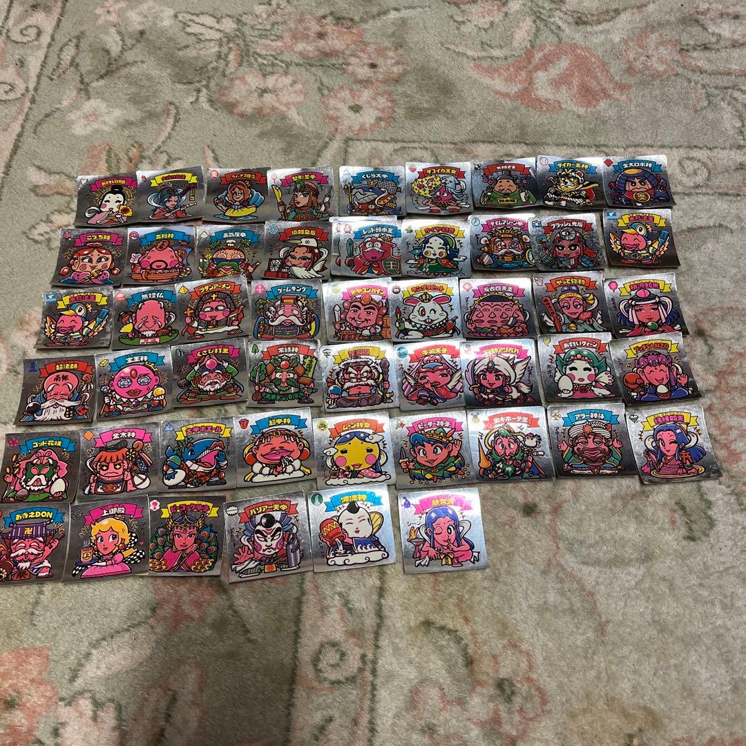 ビックリマンシール。お好みのシールがあればラッキー