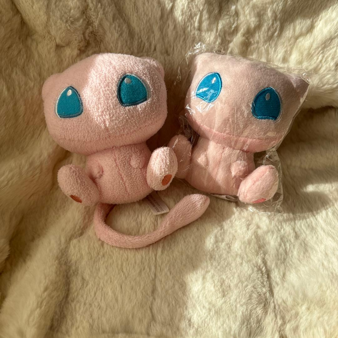 ポケモンセンター　ミュウ　海外　ぬいぐるみ