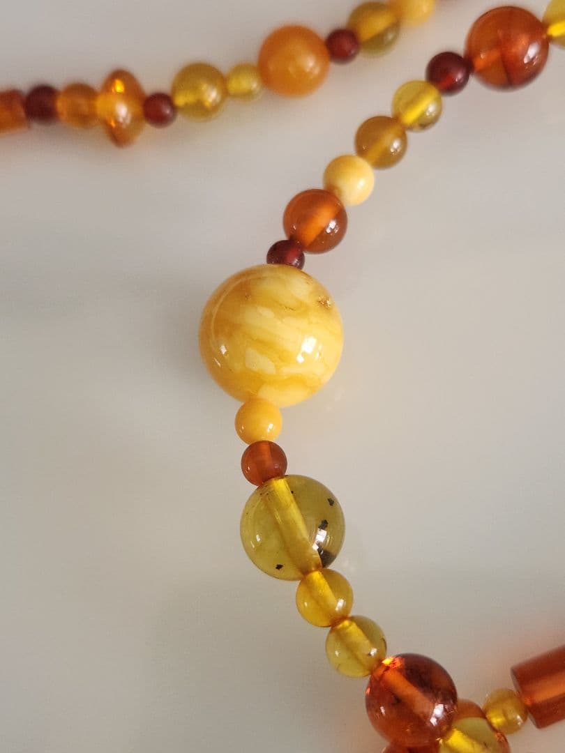 ラストセール！バルティックアンバーネックレス(琥珀)　ミックスサイズ　輸入
