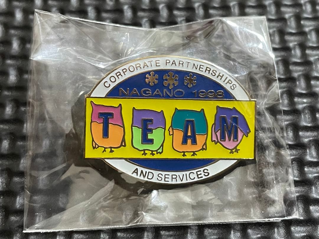 長野 オリンピック　ピンバッジ　TEAM スノーレッツ　レア