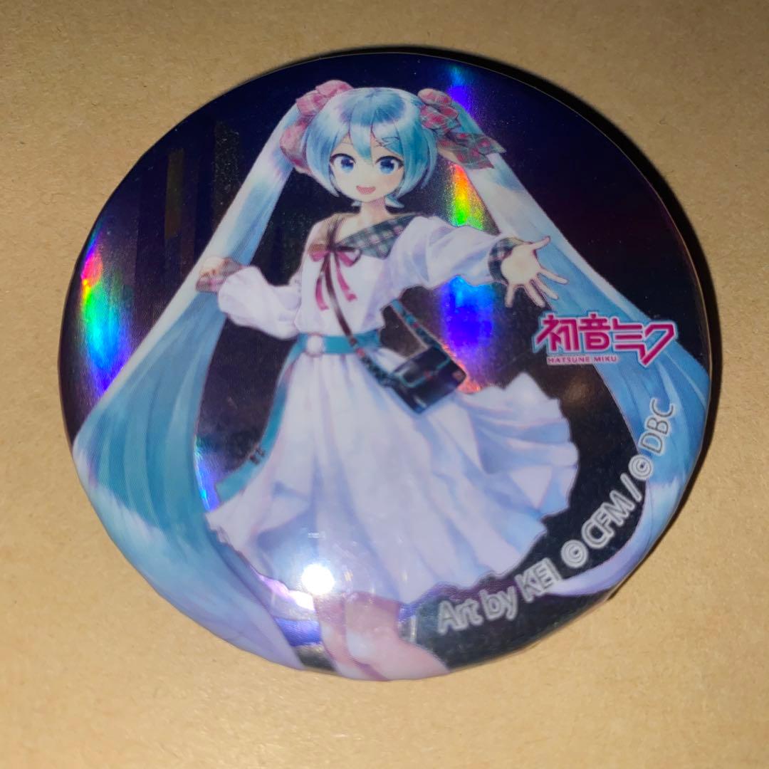 初音ミク 缶バッジ DAIHATSUコラボ Art by KEI【オーナー限定】