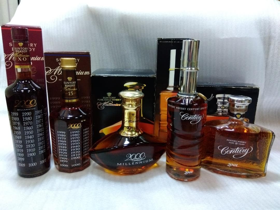 サントリー ウイスキー センチュリー ・ ミレミニアム 他（古酒）５本セット箱付