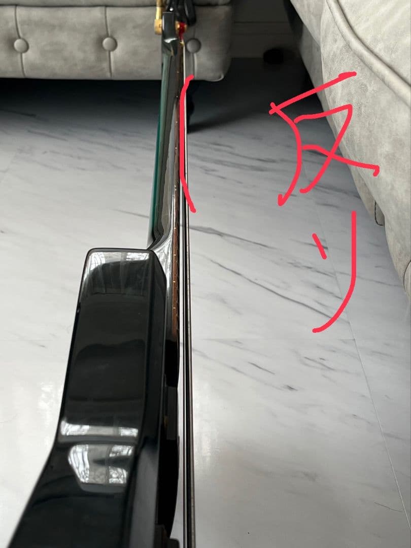 エレキギター　　ベース