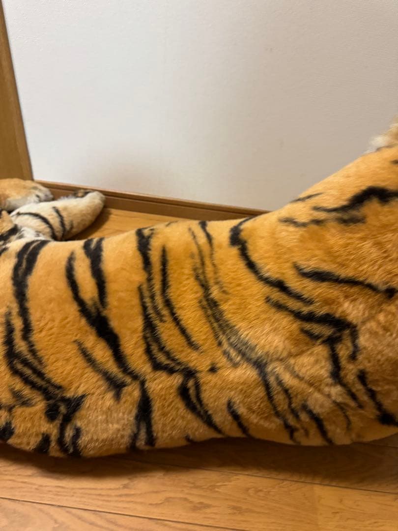 虎　トラ　超巨大ぬいぐるみ　リアル　約250cm