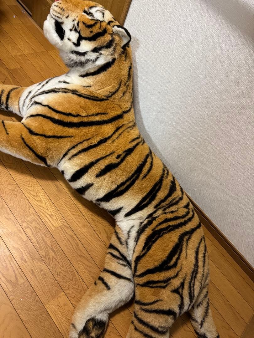 虎　トラ　超巨大ぬいぐるみ　リアル　約250cm