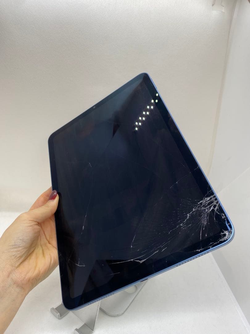 ジャンク品 Ipad Air 第5世代 WiFi モデル　F9N49