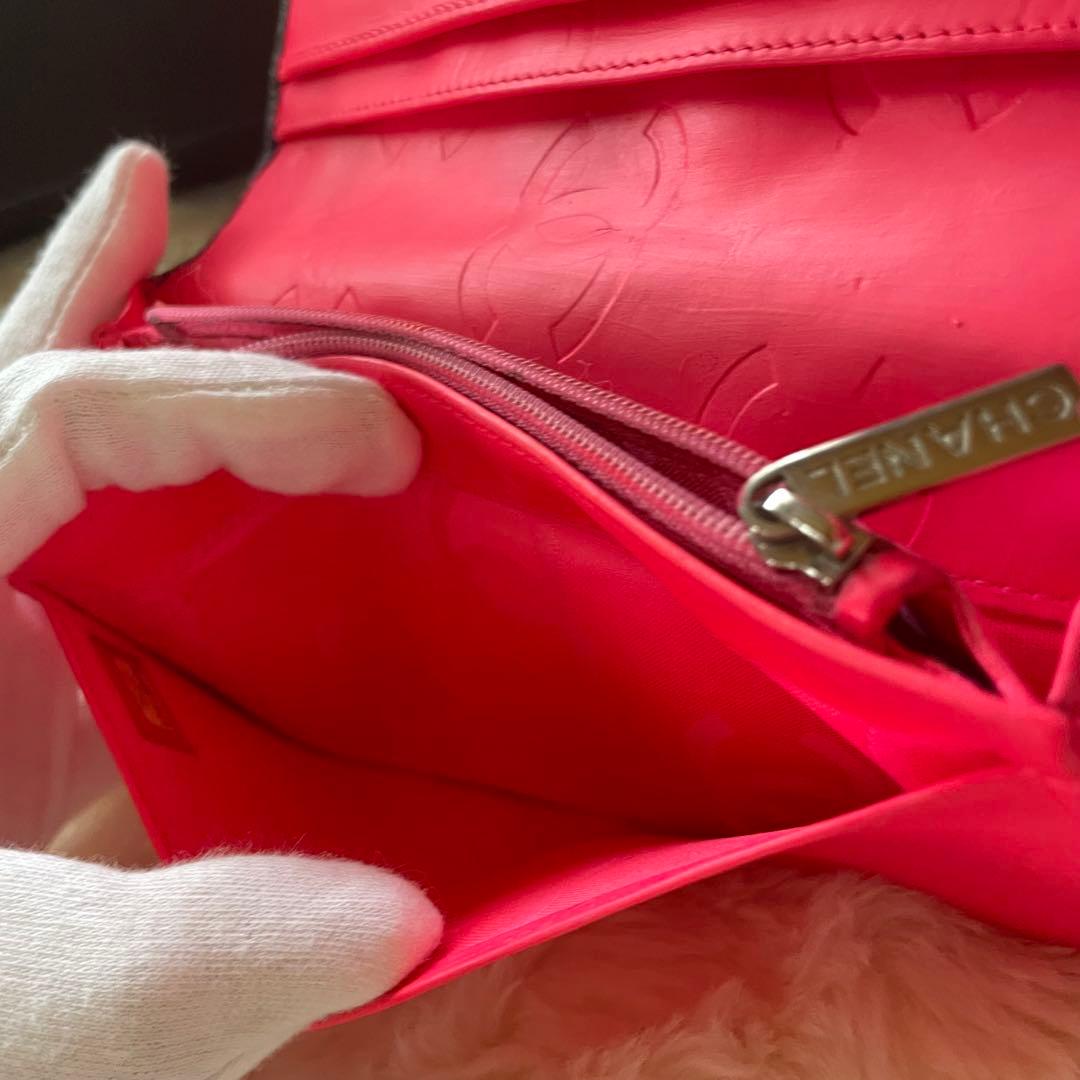 シャネル CHANEL 財布 二つ折りカンボンライン ココ 黒 白 ピンク