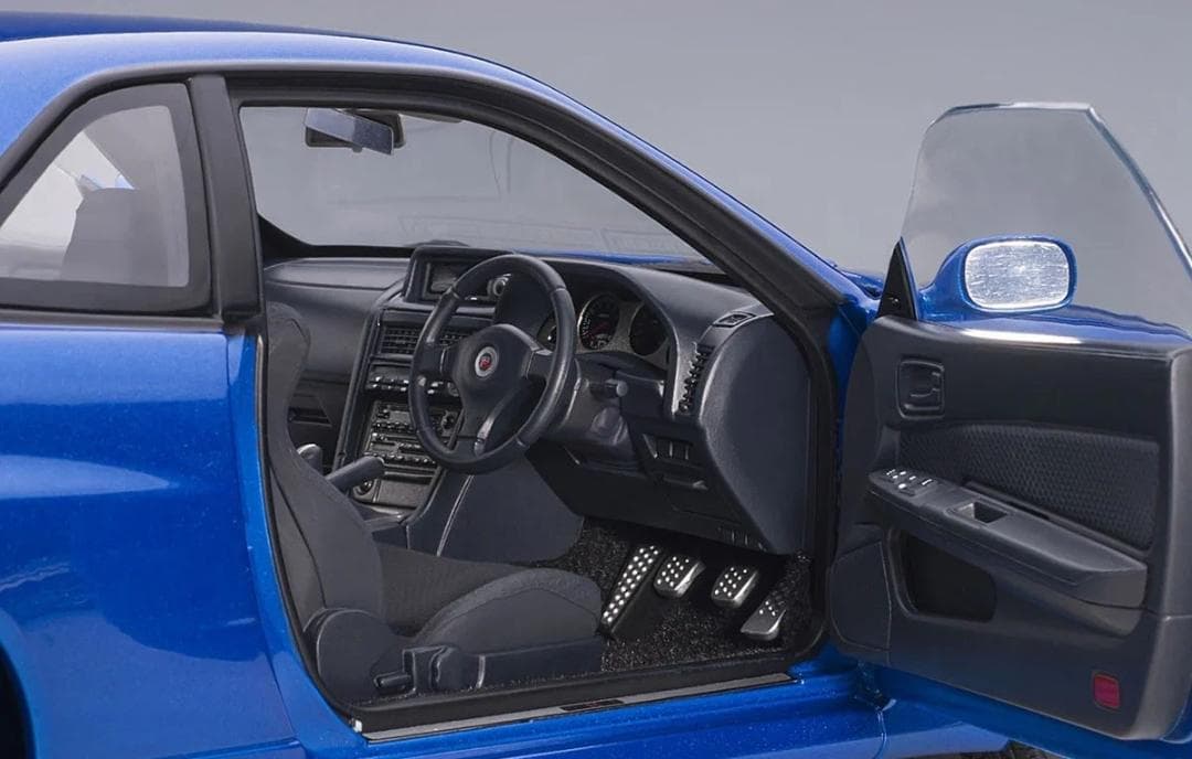 新品 1/18 オートアート スカイライン GT-R R34 Vスペック II