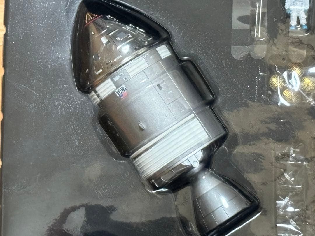 1/72 NASA アポロ11号 CSM 司令船/機械船&月着陸船w/月面ベース