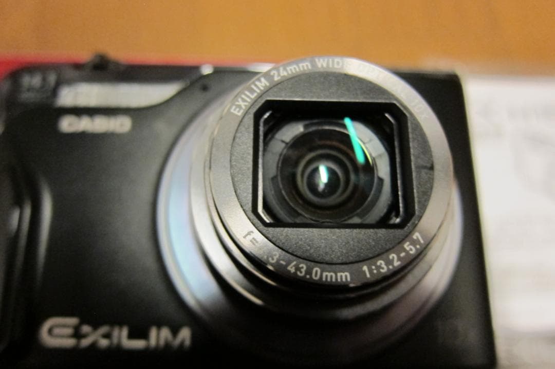 CASIO EXILIM Hi-ZOOM EX-H15 ブラック　美品