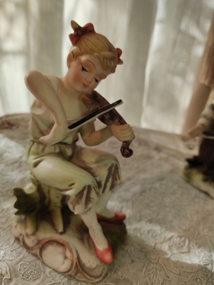 陶器　ビスクドール　バイオリン　チェロ　アンティーク　ヴィンテージ　フィギリン
