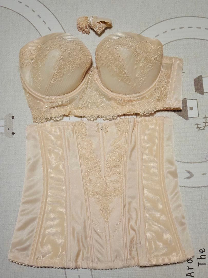 【アニヴェルセル】ブライダルインナー３点セット FOUR SIS & CO