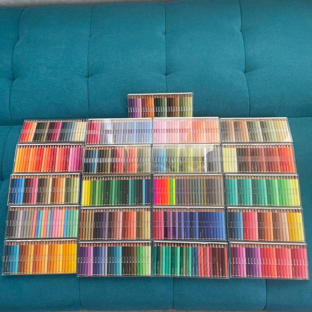 フェリシモ　カラーミュージアム　色鉛筆525本ミニサイズ　付録付き未使用