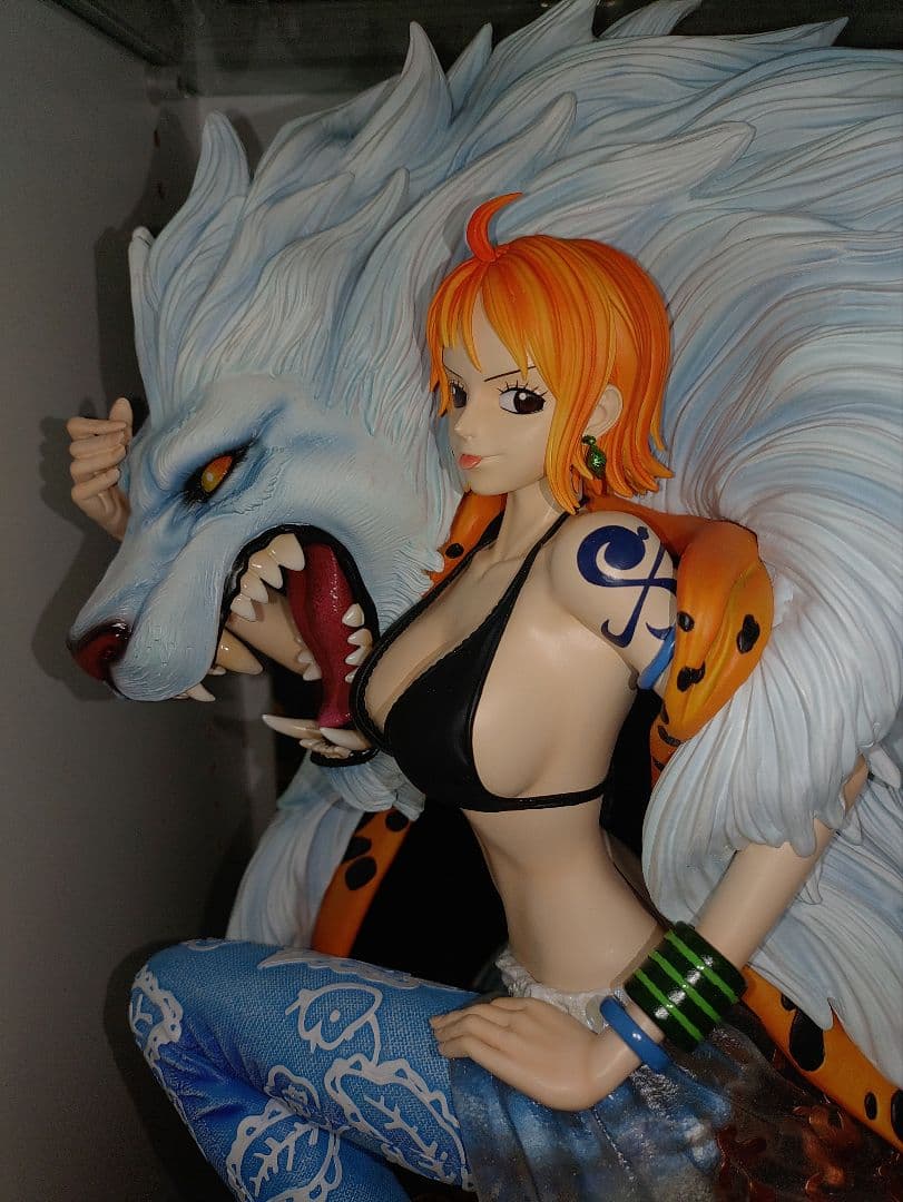 ワンピース　ナミ スタチュー 　ログコレクション　フィギュア　ONEPIECE