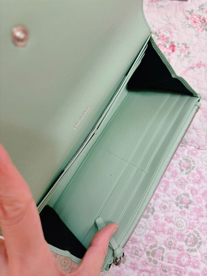 バレンシアガ 長財布