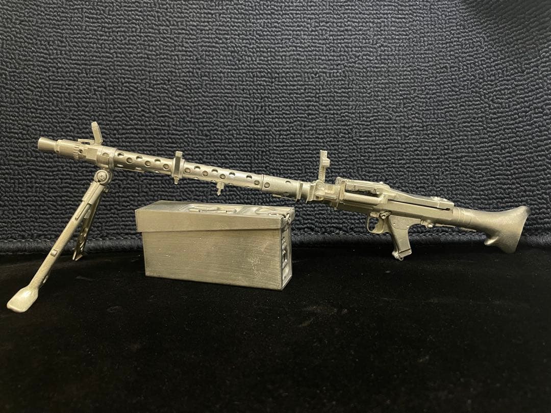 ホワイトメタル製　1/4 MG34 34型 弾薬箱　完成品