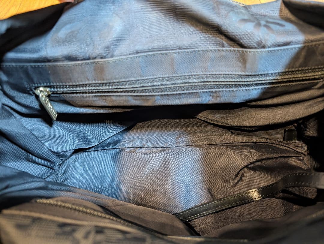 CHANEL　シャネル　ブラック　トート　バッグ