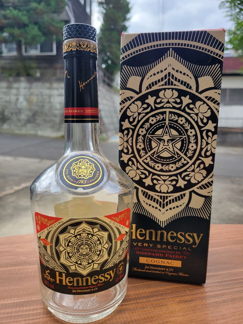 世界限定！Hennessy Very Special obey ウィスキー