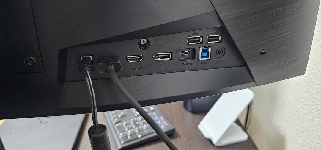 MSI Optix MAG321CURV 湾曲4Kモニタ 31.5インチ