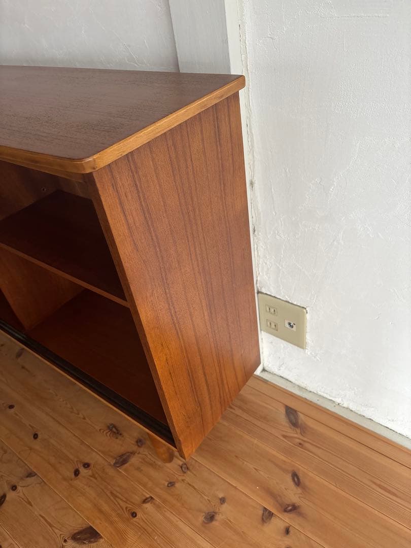 北欧ヴィンテージ　チーク　ガラスキャビネット