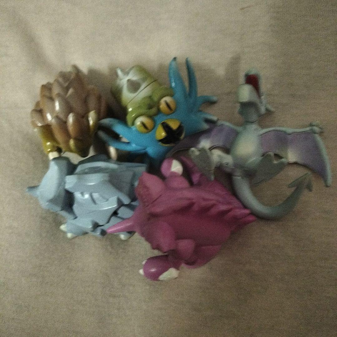 ポケモンフィギュア　モンコレ