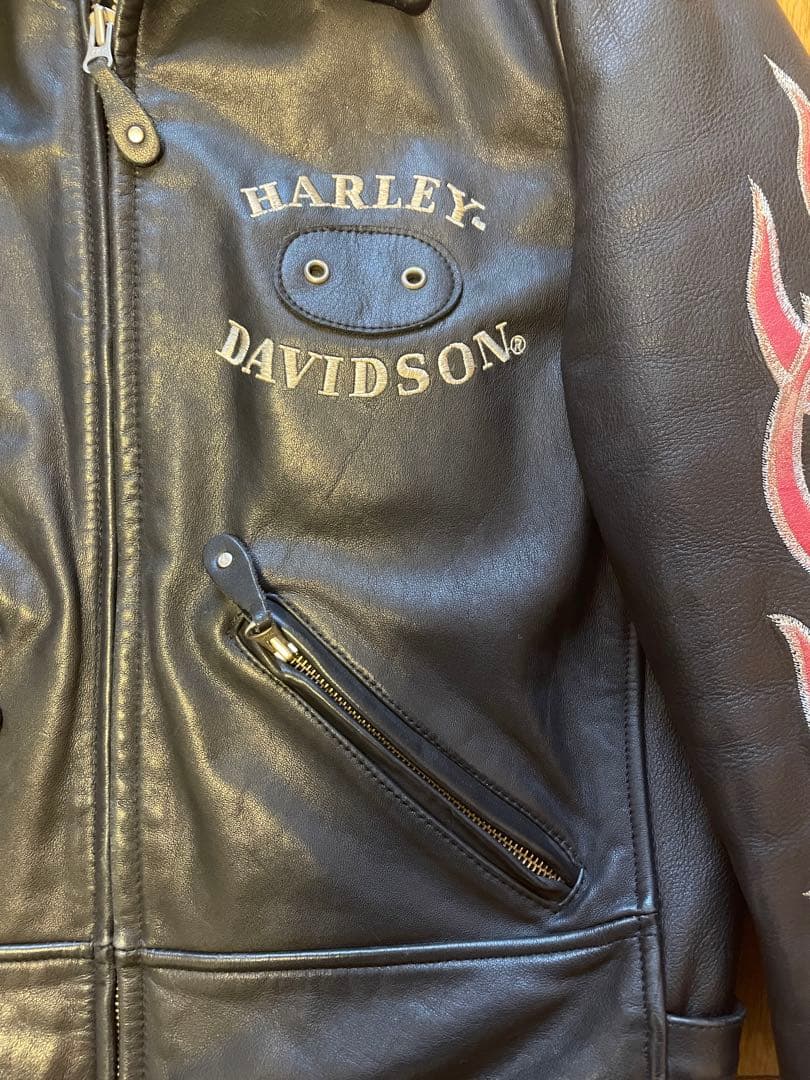 【レア　人気】　ハーレー　革ジャン　レザージャケット　Mサイズ　ファイヤー　刺繍
