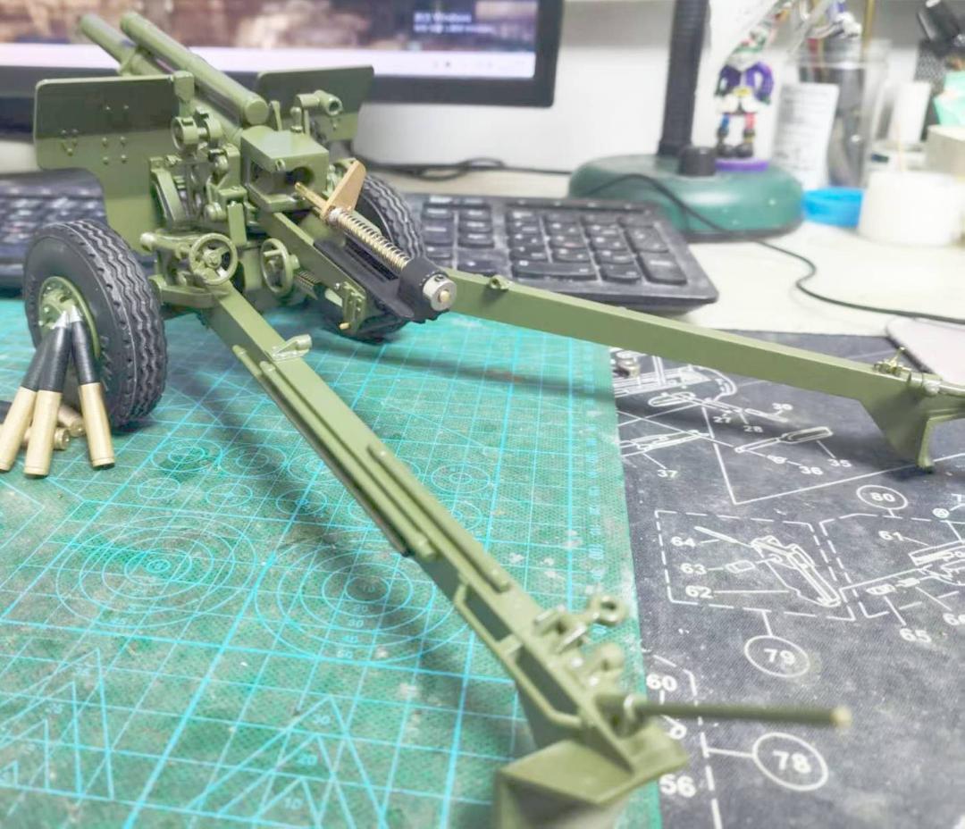 1/16スケー米105ｍｍ榴弾砲模型　１/16スケール　手作　新品