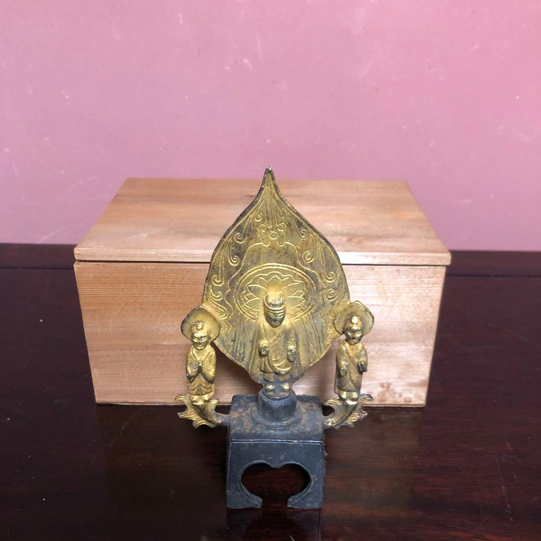 古格を備えた中国古代三尊形式金銅仏木箱入