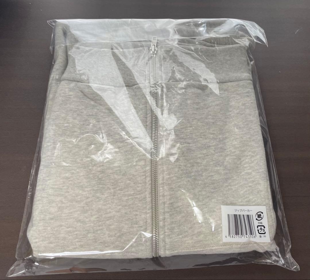 なにわ男子 VoyAGE ジップパーカー