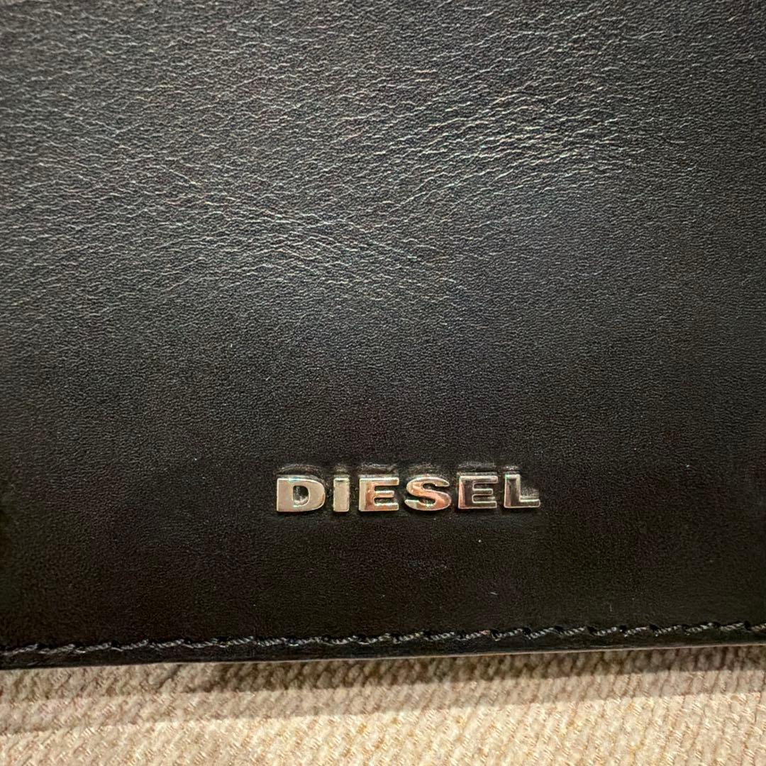 美品 DIESEL ブラックショルダーバッグ 装飾付き