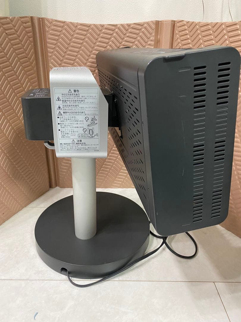 ダイキン セラムヒート ERFT11WS-H 遠赤外線暖房機　2019年製