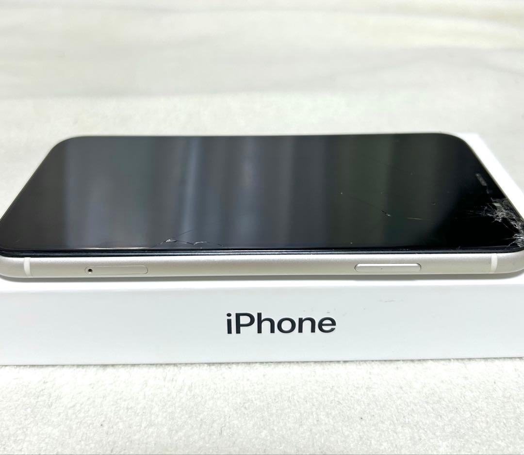iPhone 11 ホワイト 本体 64GB ジャンク品