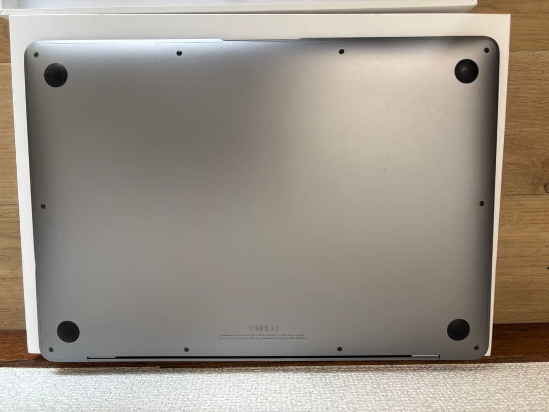 MacBook Air 2020 13インチ　A2179 256GB 8GB