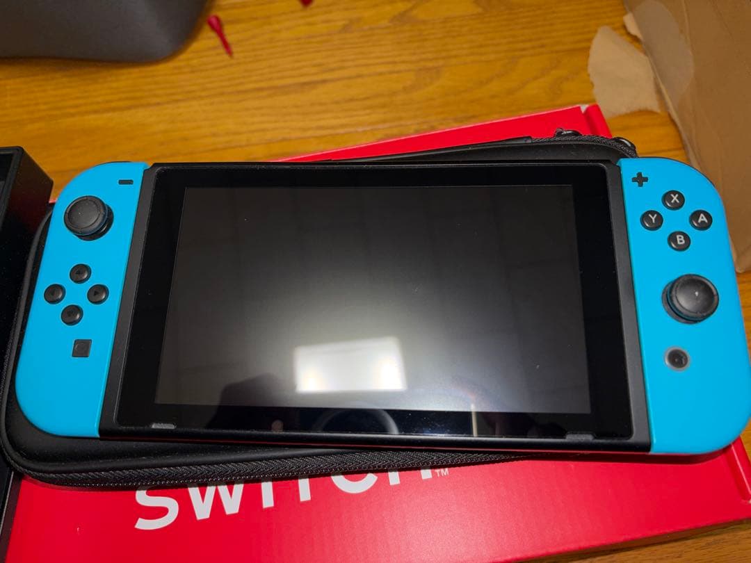 Switch本体一式 グリップコントローラ&512GBSDカード付きでお買い得！