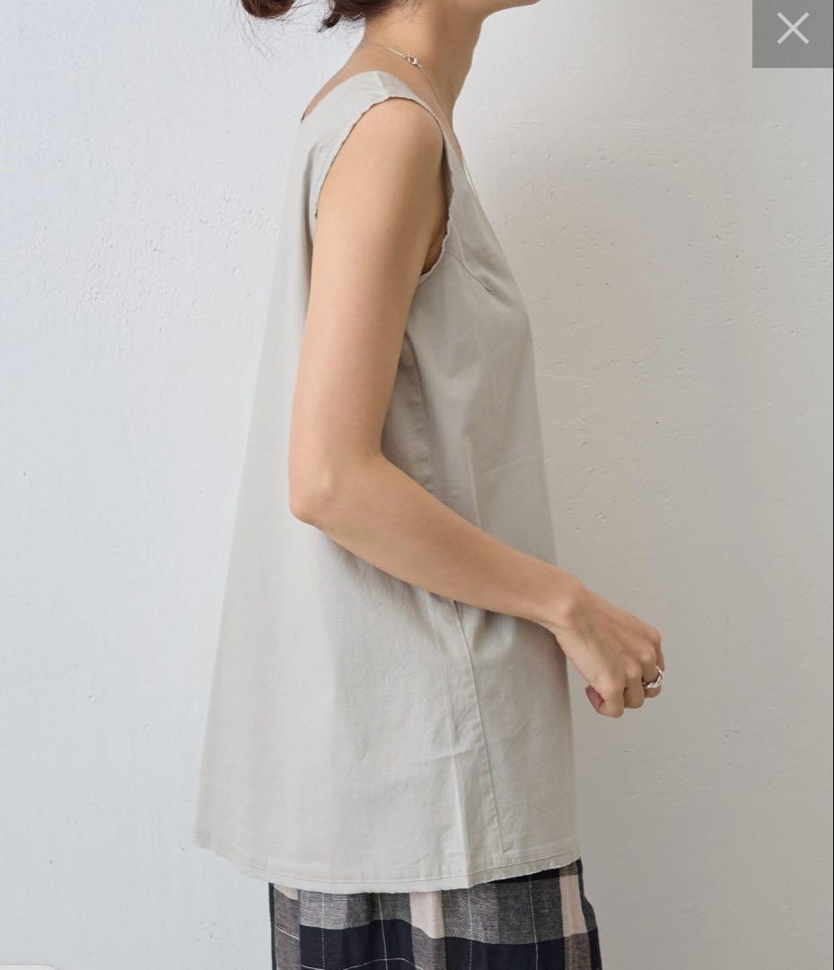 未使用タグ付 ビアズリー シャツタンク タンクトップ キャミソール ライトグレー