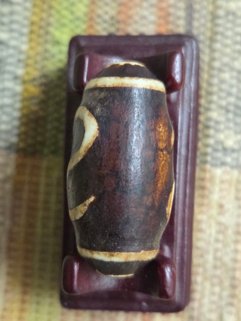 883　天珠　金銭鈎天珠　浮き彫り　貴重　珍品　dzibeads！