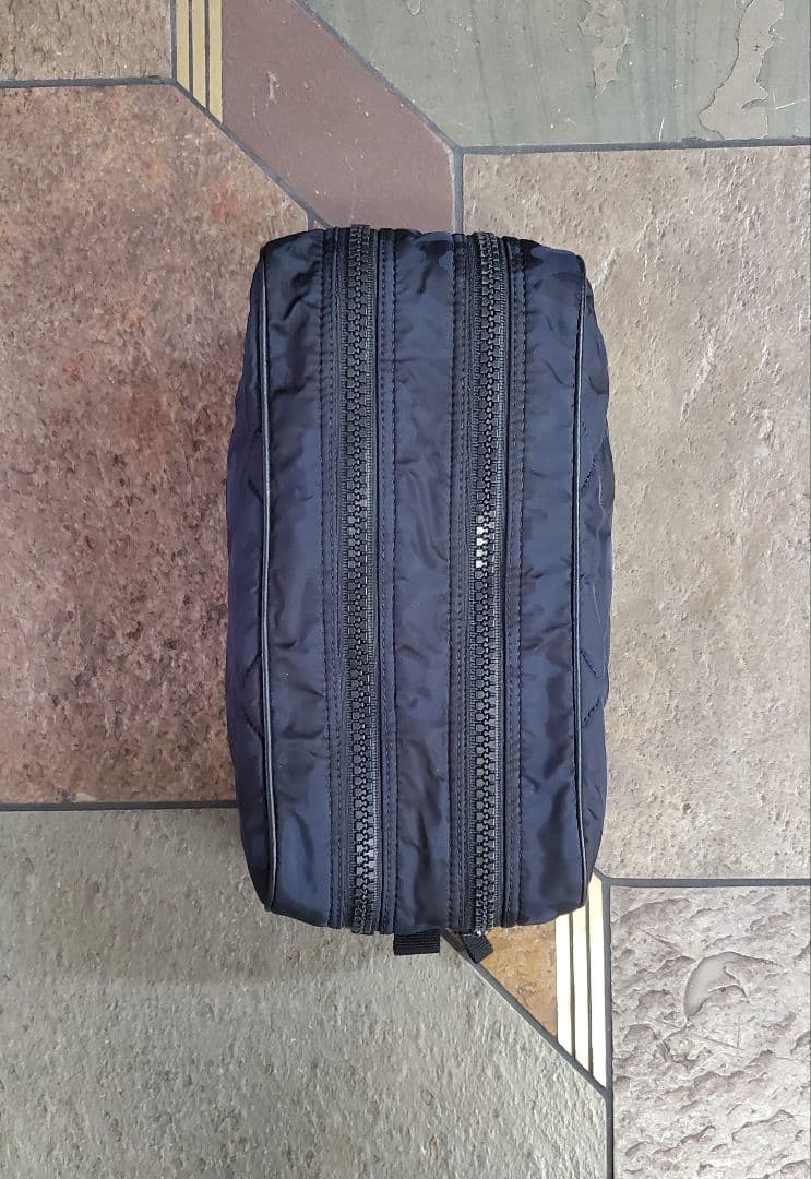 MONCLER モンクレール ナイロン トラベルポーチ ブラック