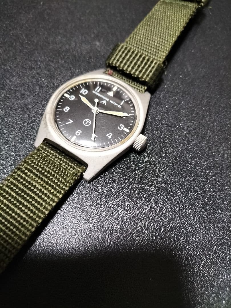 INTERNATIONAL WATCH CO. 手巻きベトナムミリタリー　IWC