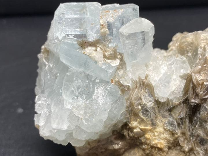 アクアマリン　結晶　マイカ　雲母　221g