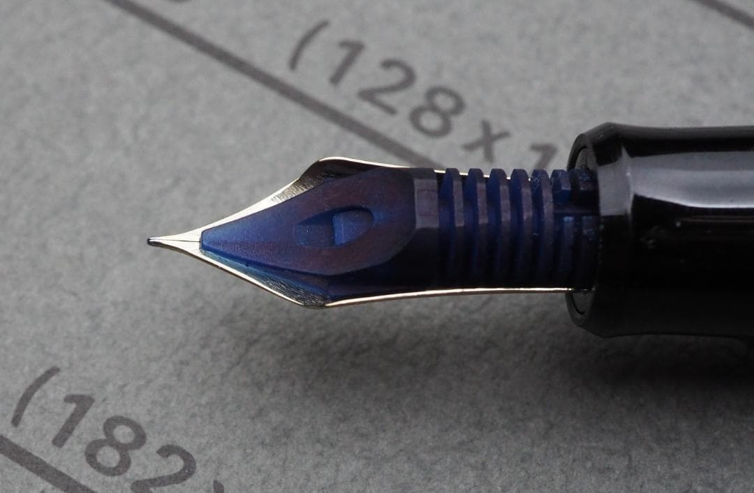 PILOT CUSTOM 742 黒 F