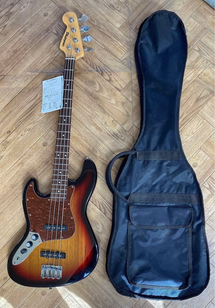 エレキベース サンバースト ギグバッグ付き