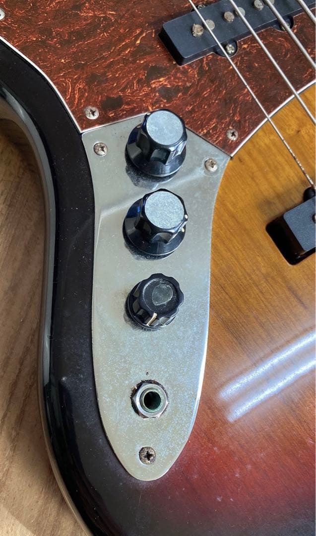 エレキベース サンバースト ギグバッグ付き