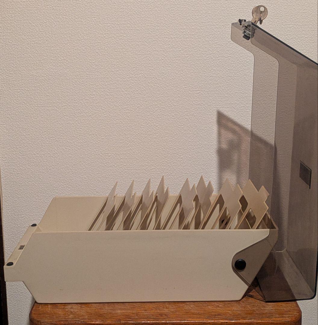 希少鍵付き/FB-100L Needs/ フロッピーディスクケース クリーム色