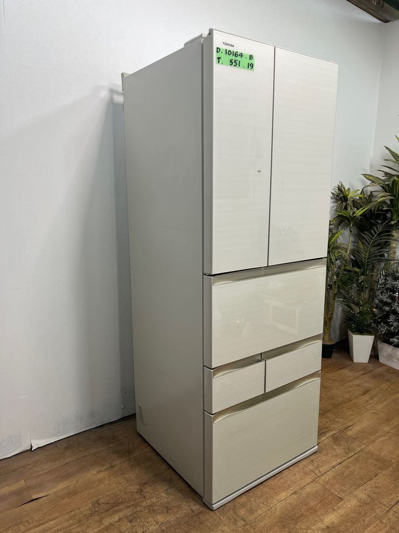 も*ら様 東芝　冷蔵庫　551l 2019年　GR-R550FZ D10164